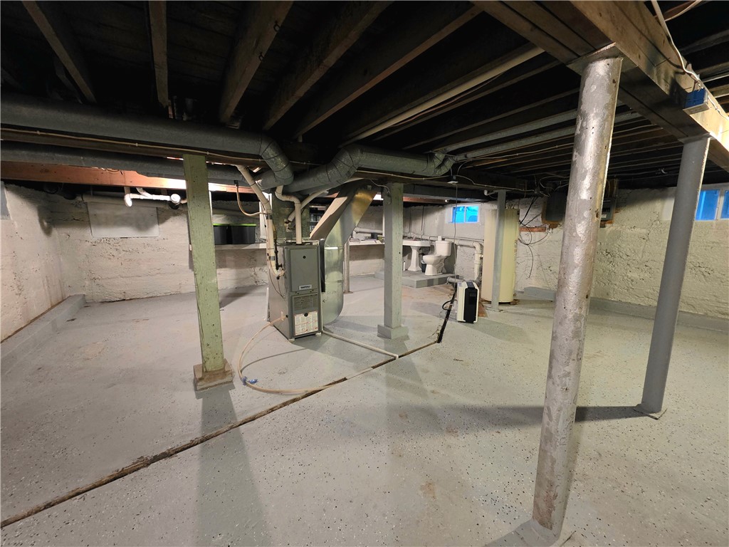 939 Emery Street Property Photo 14