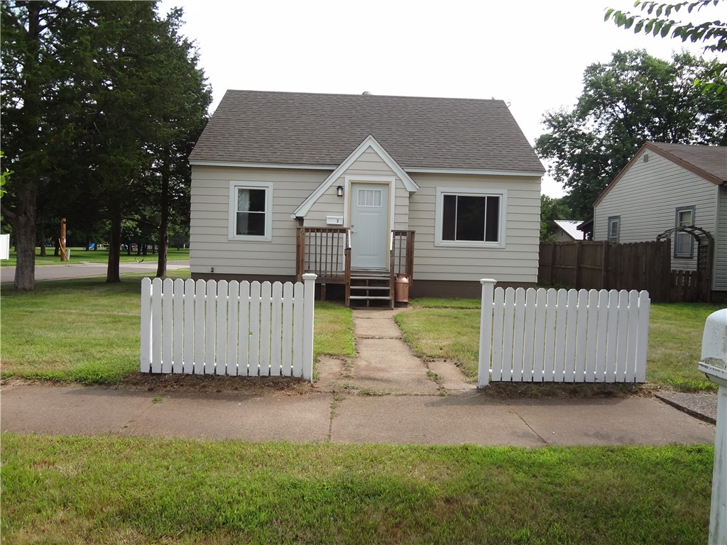 1143 Pershing Street Property Photo 1