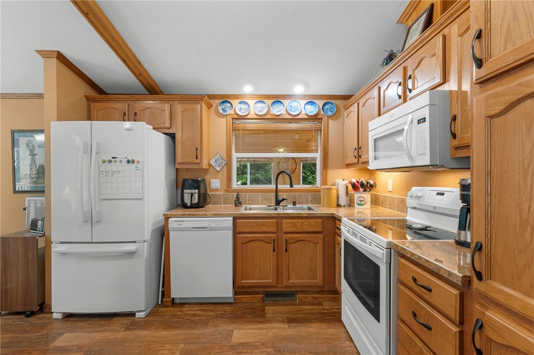 28131 Overland Trailway Property Photo 12