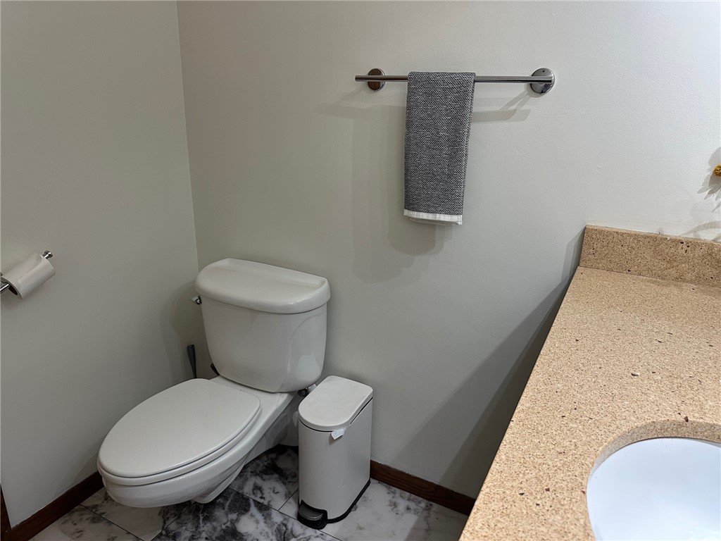 2213 Maple Lane Property Photo 20