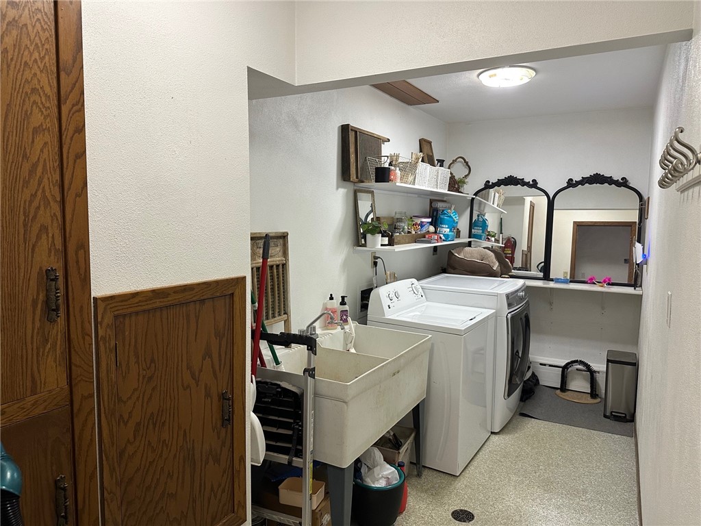 2213 Maple Lane Property Photo 26