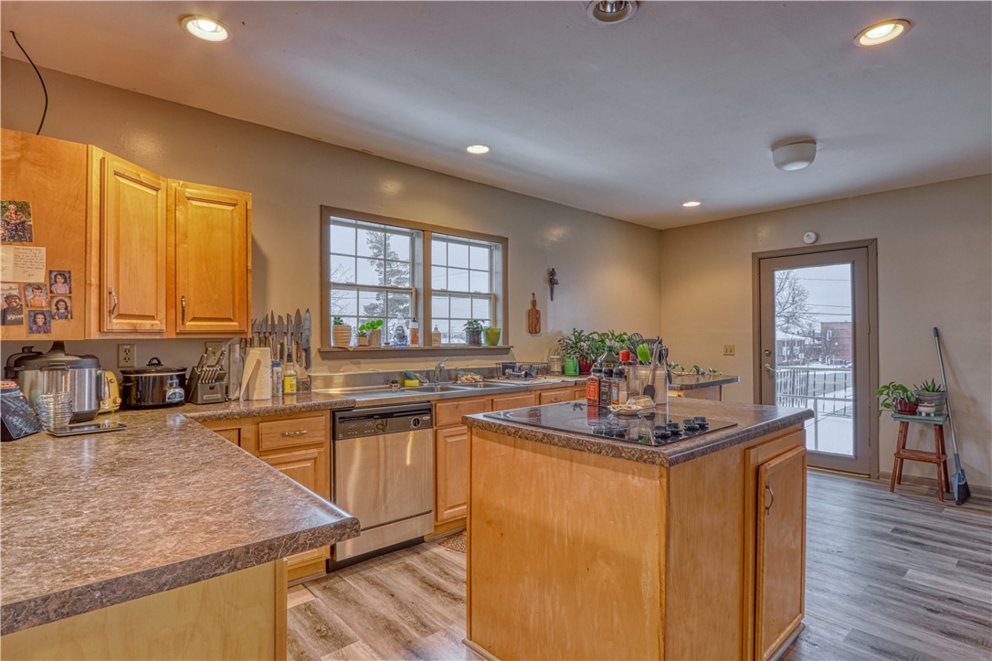10603 California Avenue 4 Property Photo 6
