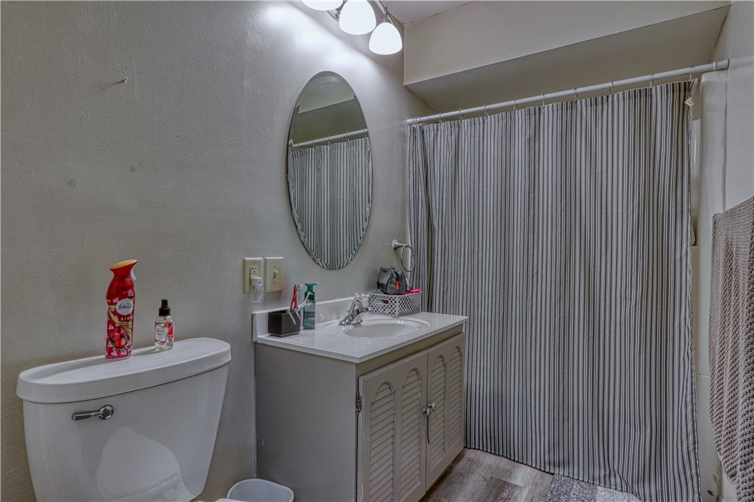 10603 California Avenue 4 Property Photo 21