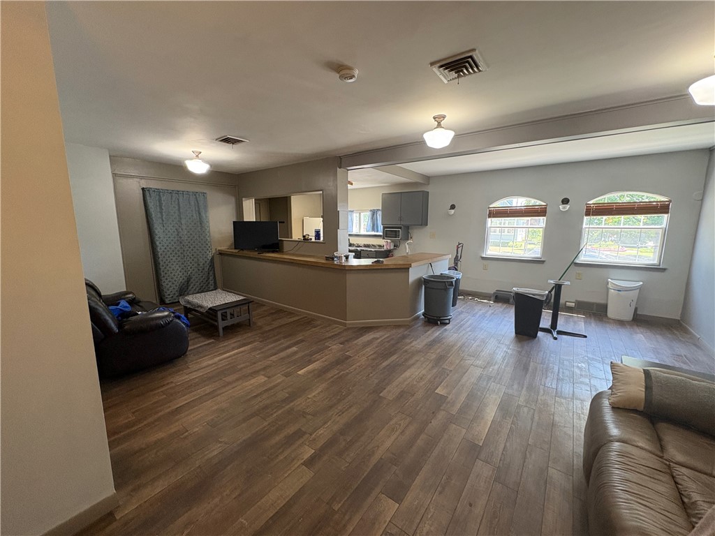 10603 California Avenue 4 Property Photo 36