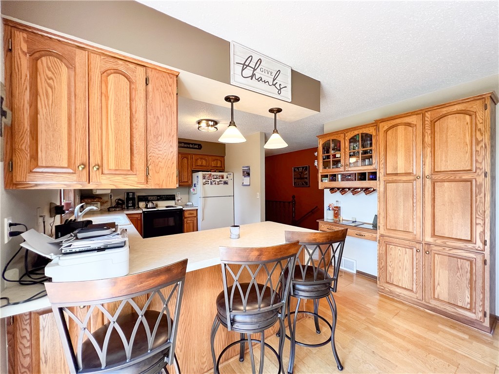 2231 18 3/4 Avenue Property Photo 10