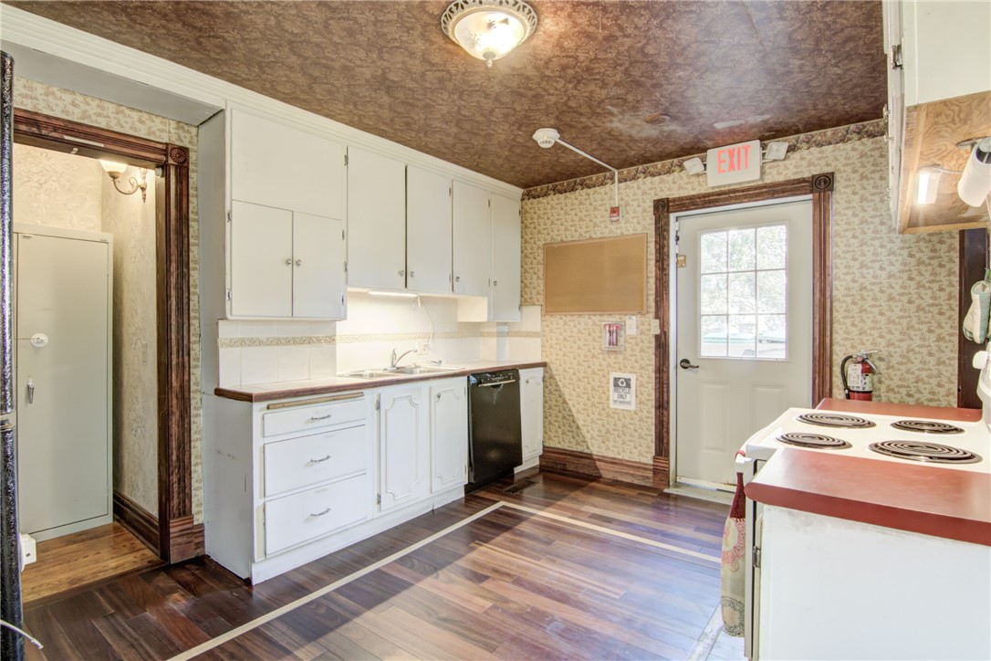 603 Bay Street Property Photo 10
