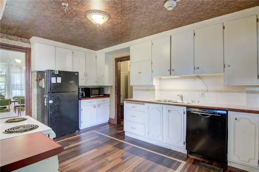 603 Bay Street Property Photo 11