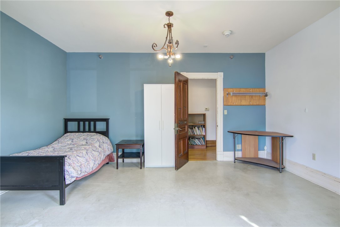 603 Bay Street Property Photo 23