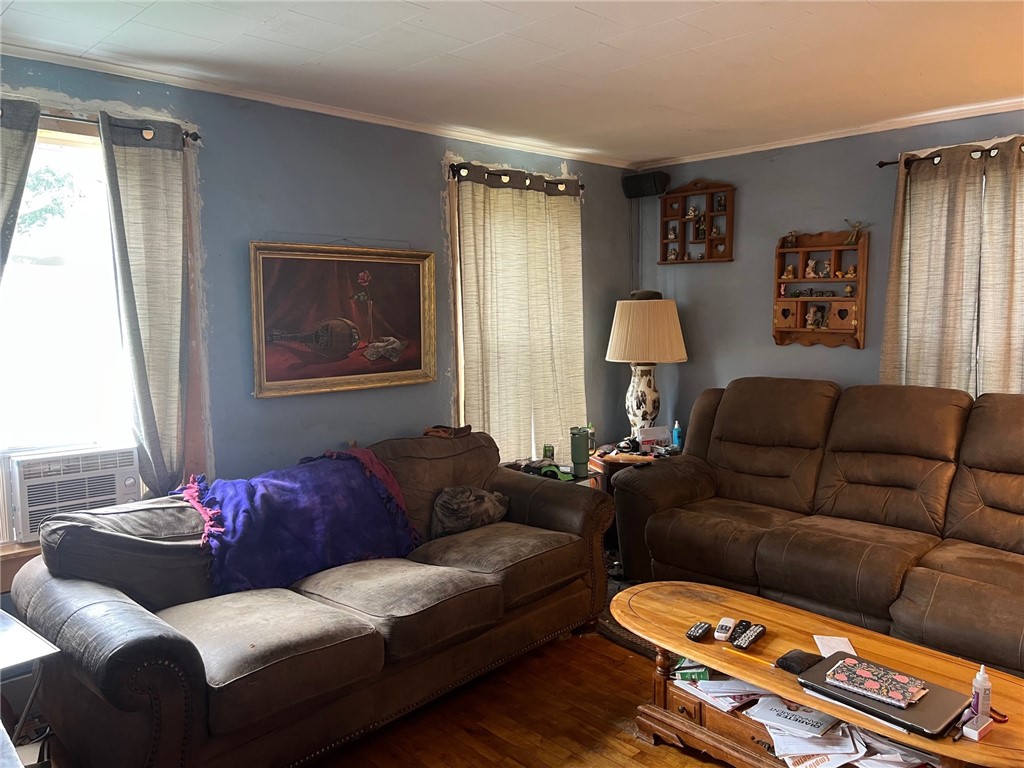 819 W Lincoln Street Property Photo 5