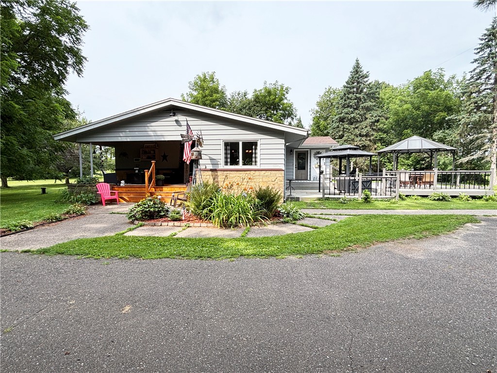 2472 9 7/16 Avenue Property Photo 1