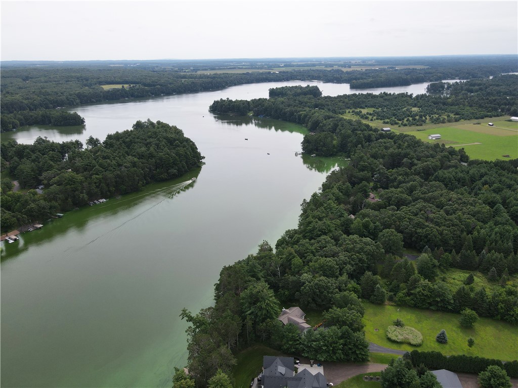 2472 9 7/16 Avenue Property Photo 4