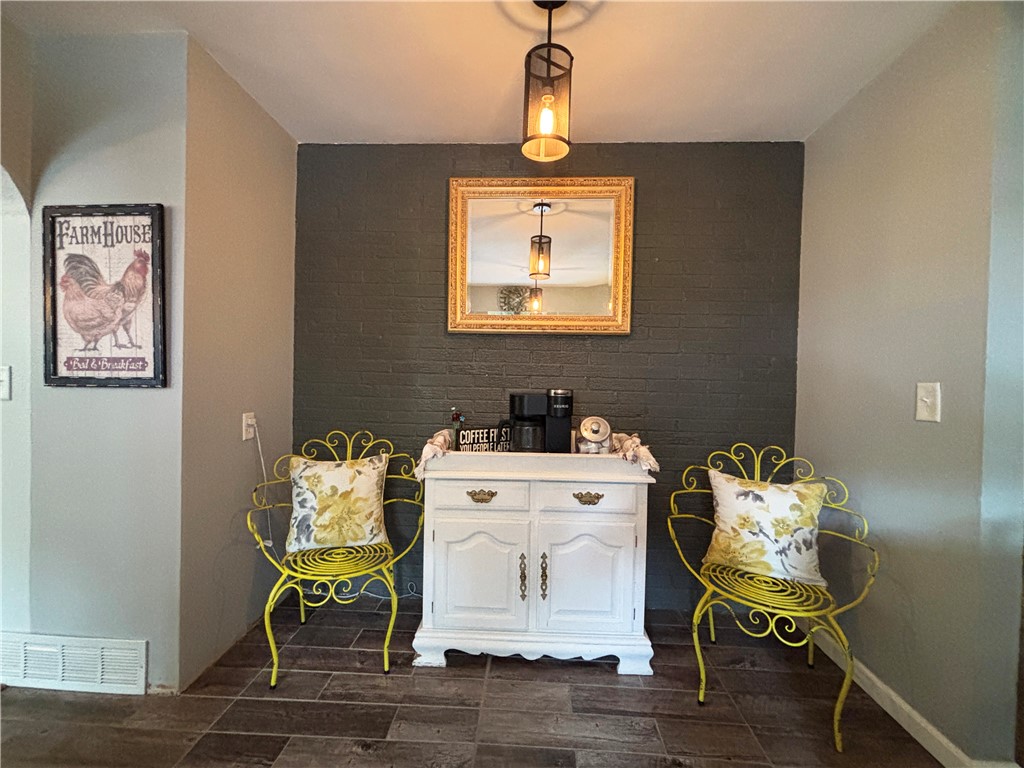 2472 9 7/16 Avenue Property Photo 11