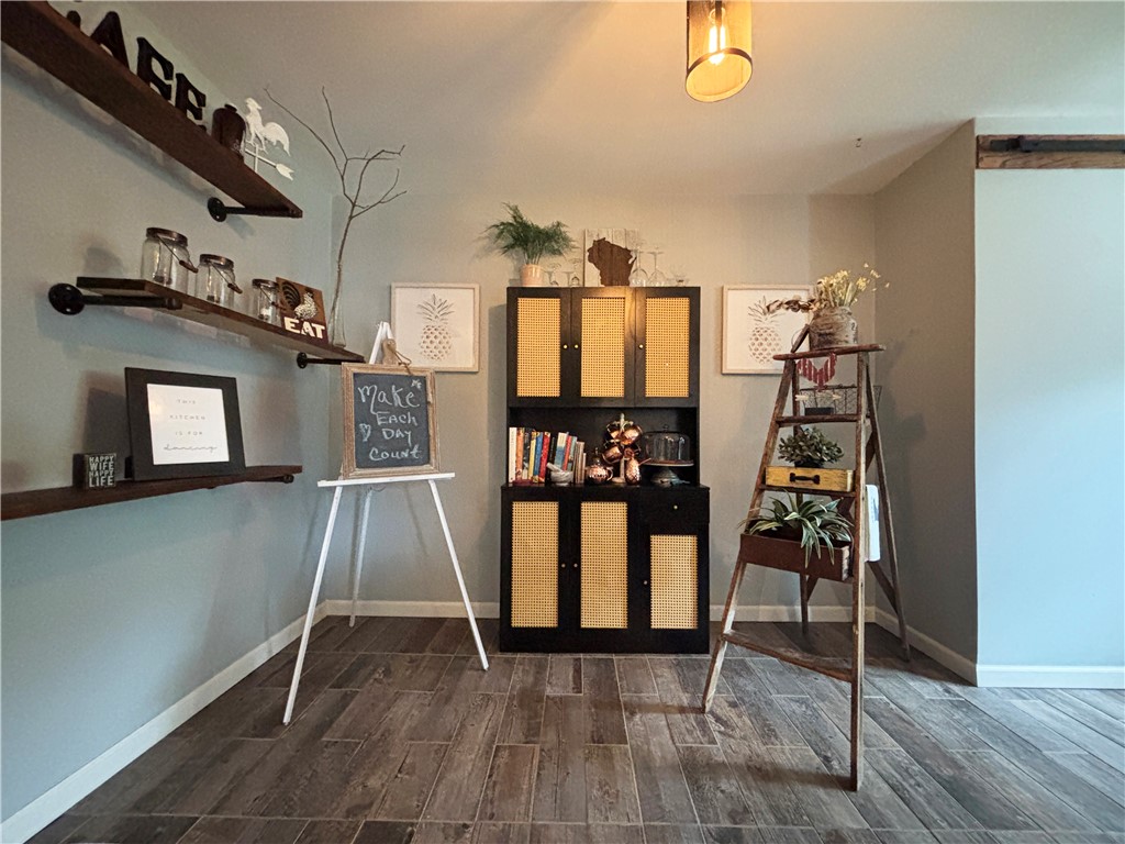 2472 9 7/16 Avenue Property Photo 12