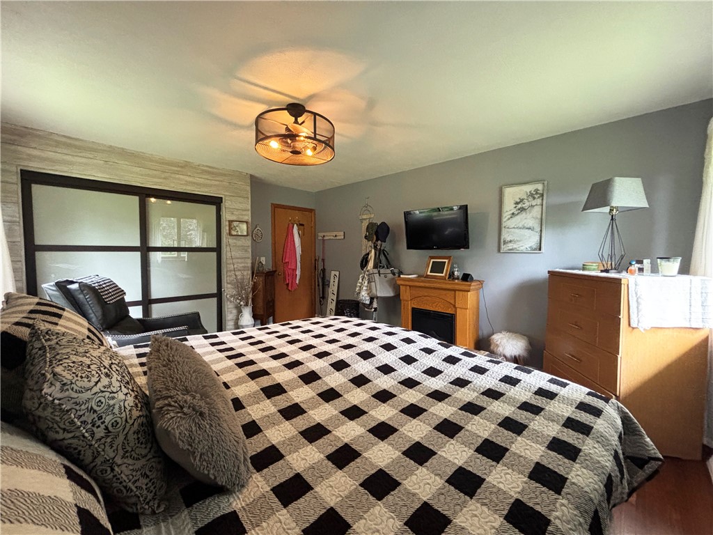 2472 9 7/16 Avenue Property Photo 19