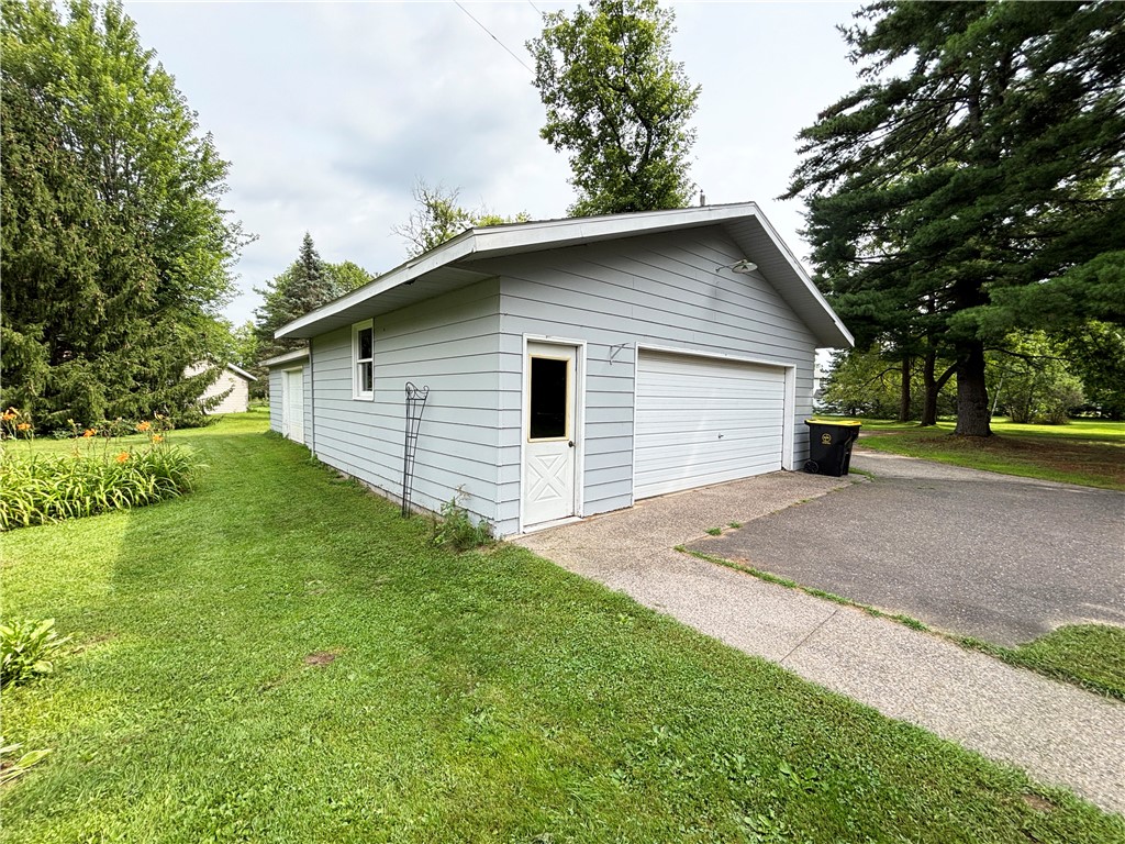 2472 9 7/16 Avenue Property Photo 39