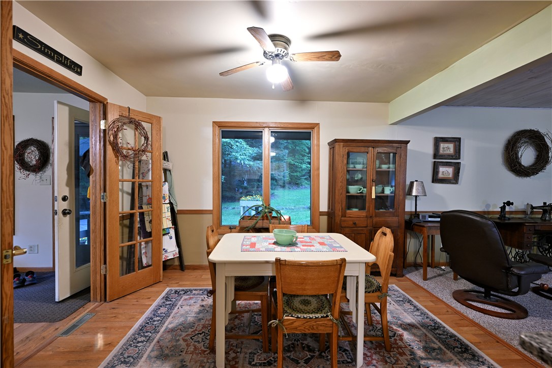 8913 E Balsam Drive Property Photo 5