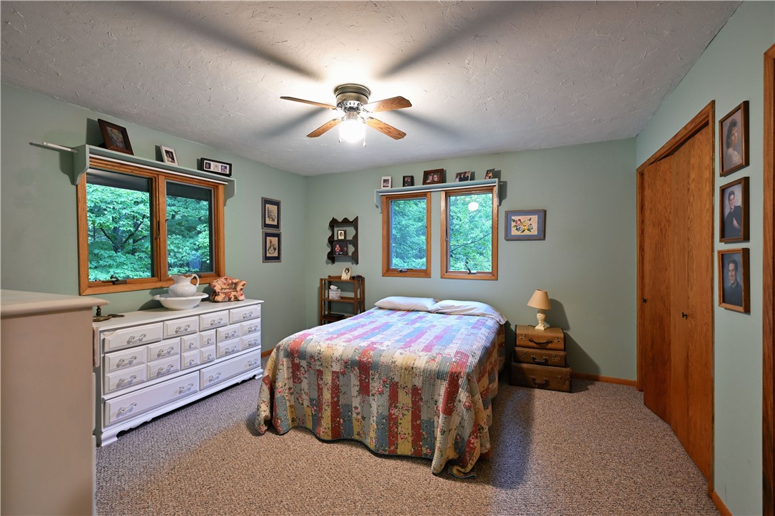 8913 E Balsam Drive Property Photo 10