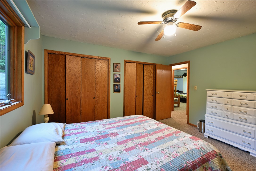 8913 E Balsam Drive Property Photo 11