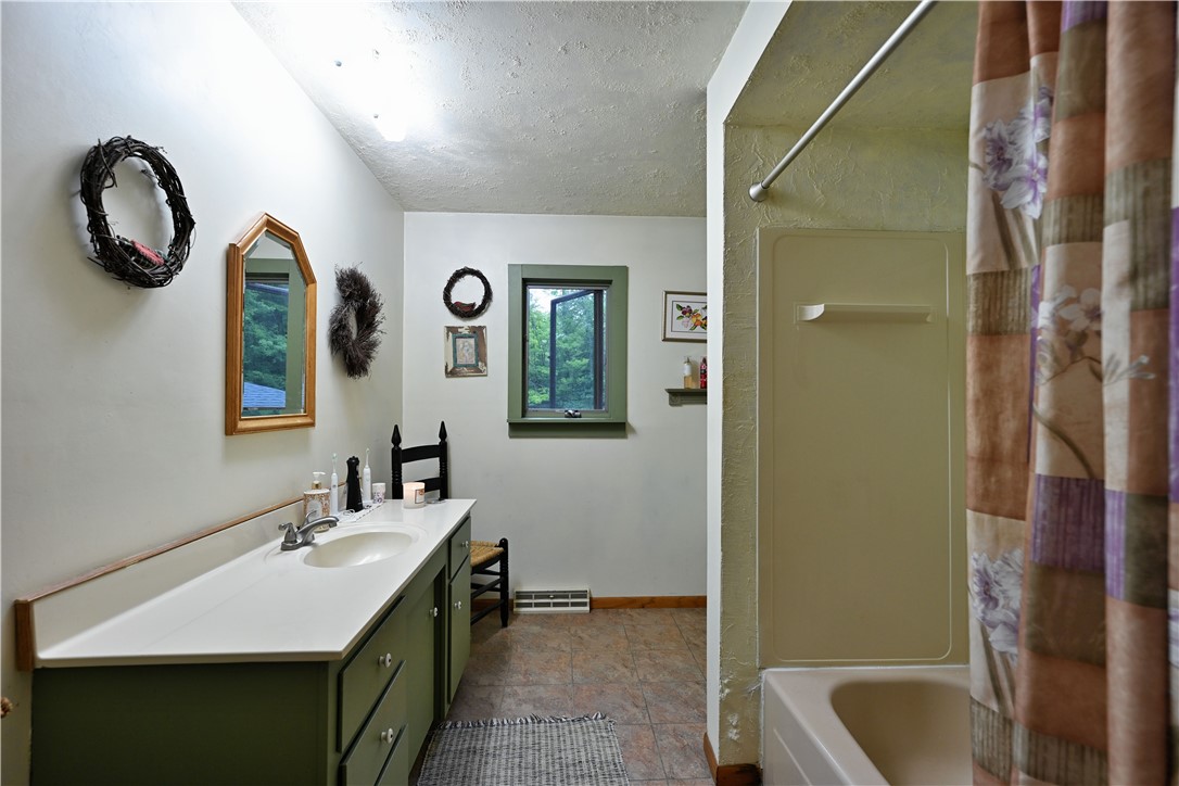 8913 E Balsam Drive Property Photo 14