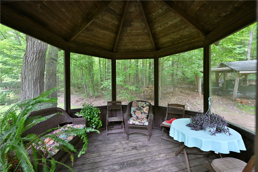 8913 E Balsam Drive Property Photo 18