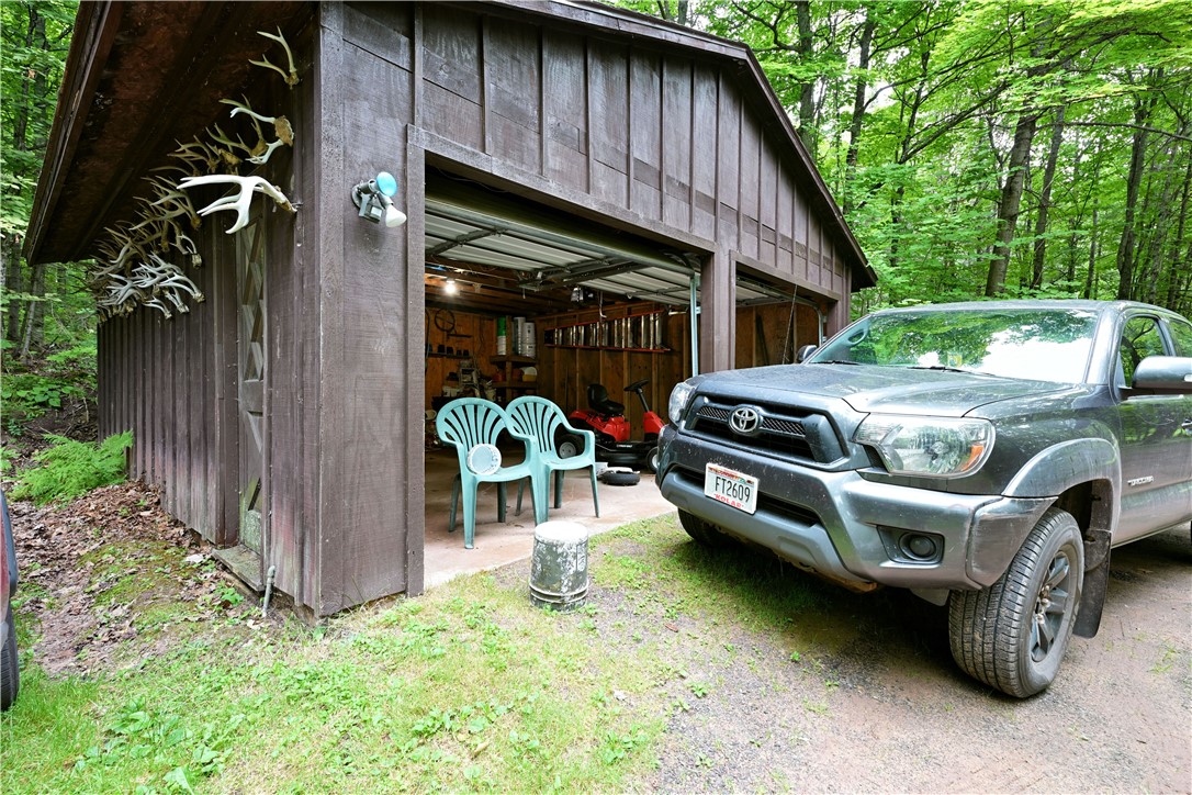 8913 E Balsam Drive Property Photo 24