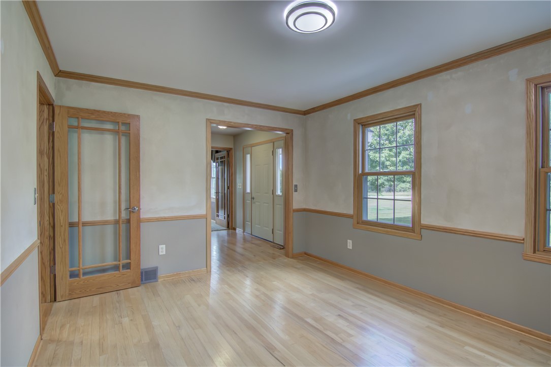 E4625 Interlachen Boulevard Property Photo 16