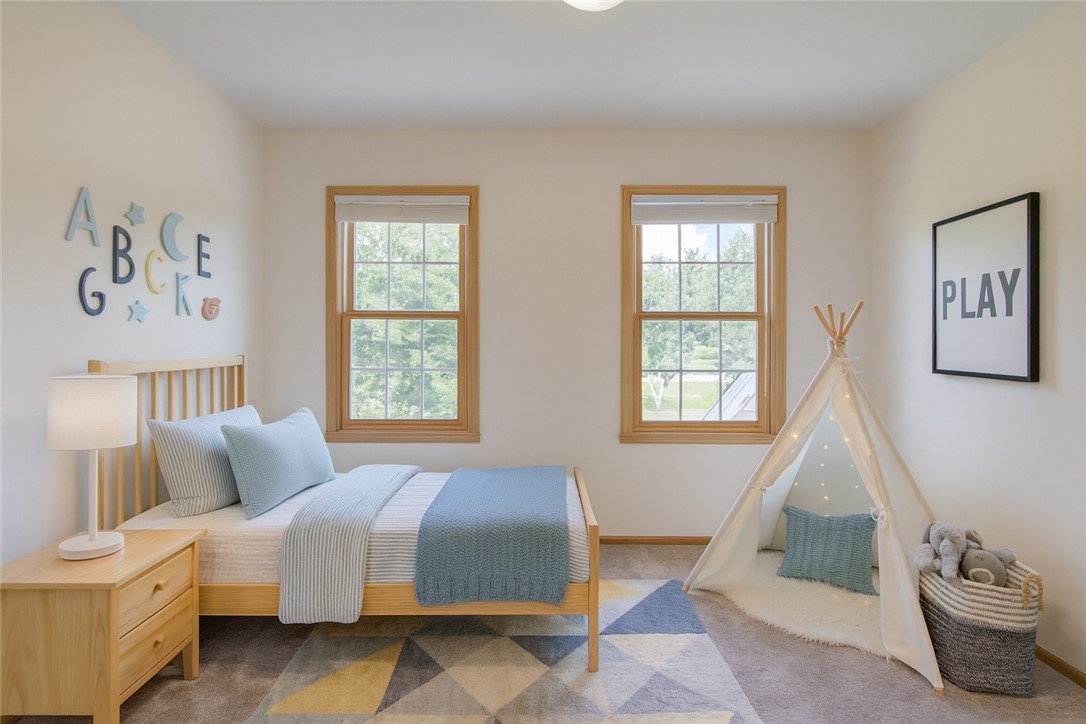 E4625 Interlachen Boulevard Property Photo 24