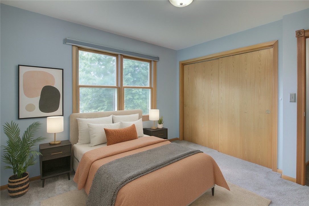 E4625 Interlachen Boulevard Property Photo 26