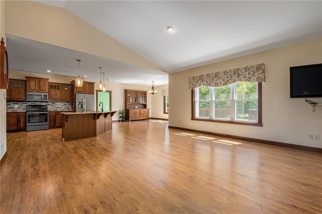 4805 147th Street Property Photo 6