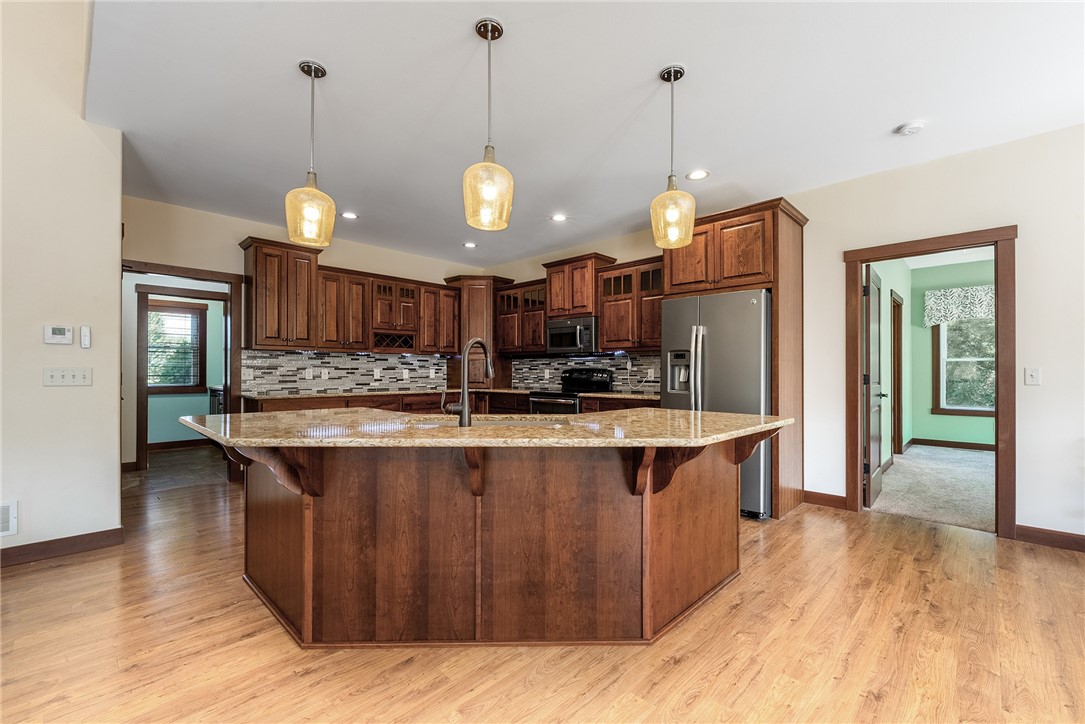 4805 147th Street Property Photo 8