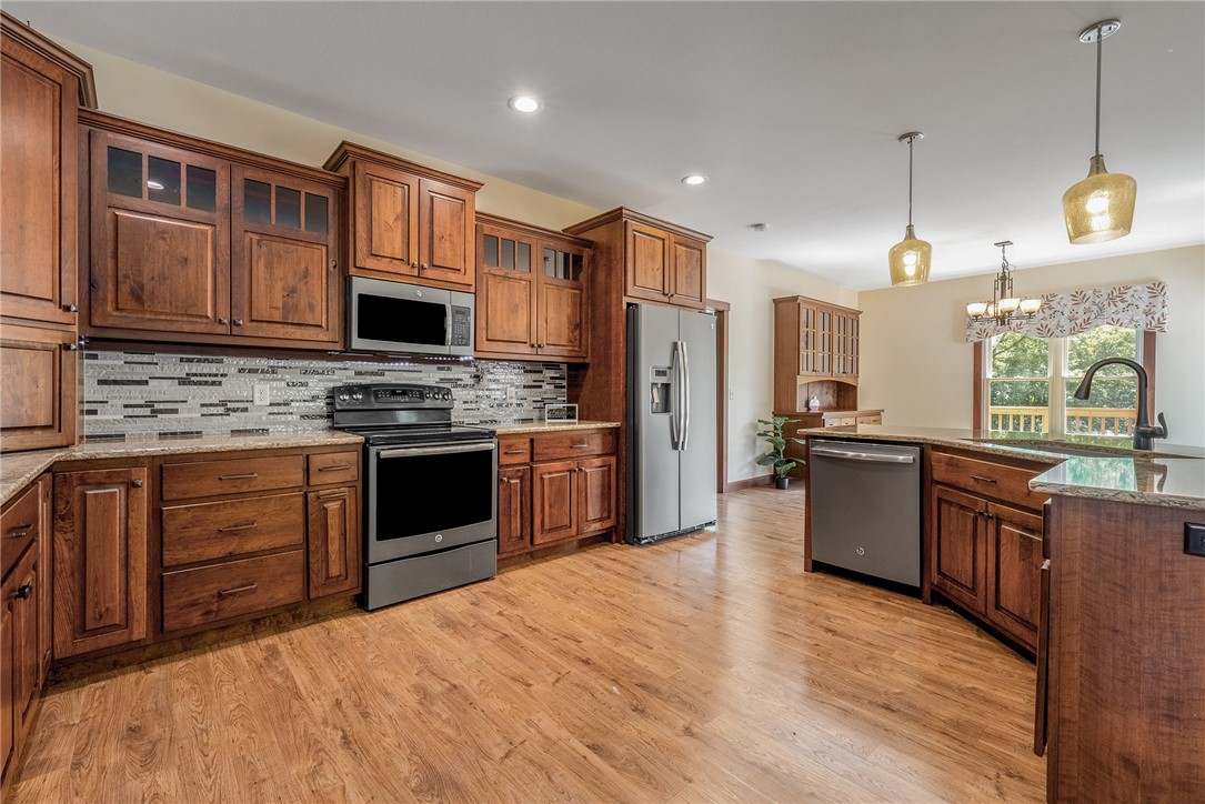 4805 147th Street Property Photo 9