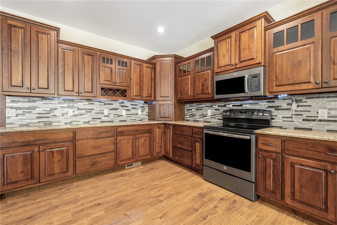 4805 147th Street Property Photo 11