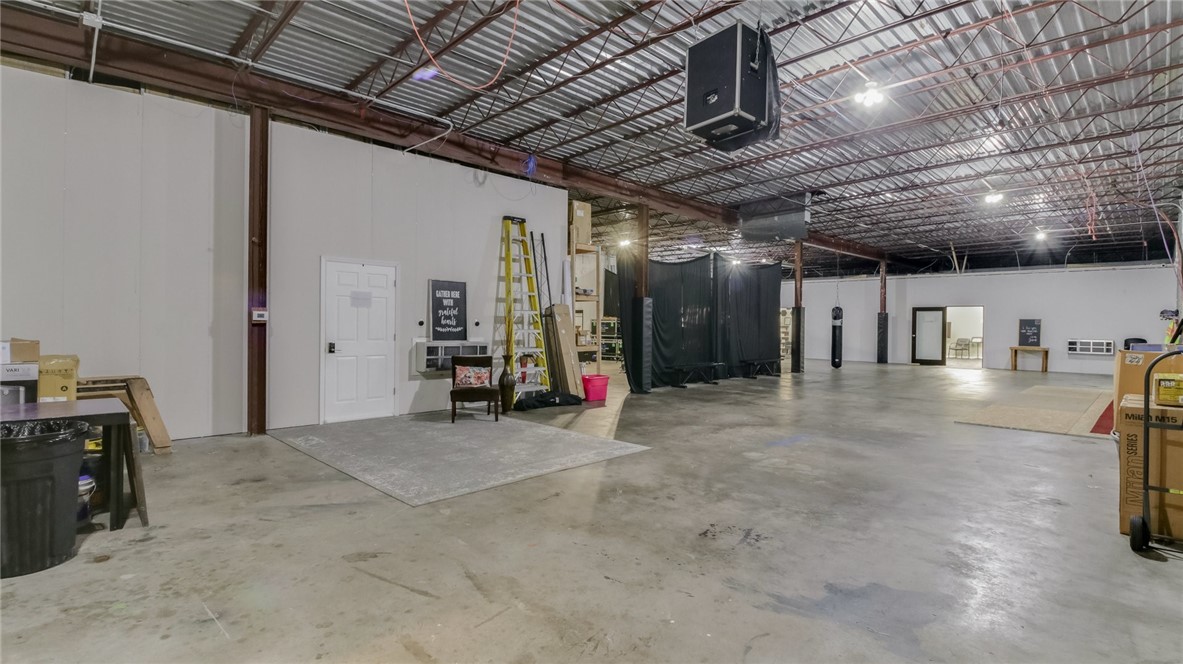 1 N Main Property Photo 32