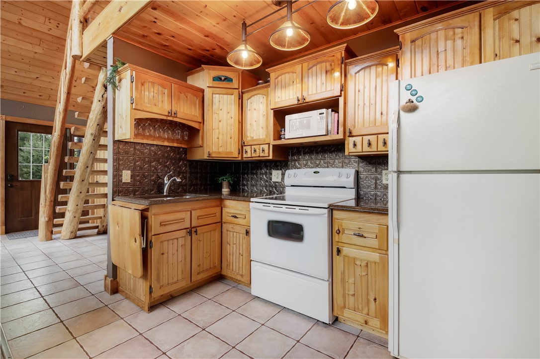 10397 W Litke Drive Property Photo 8