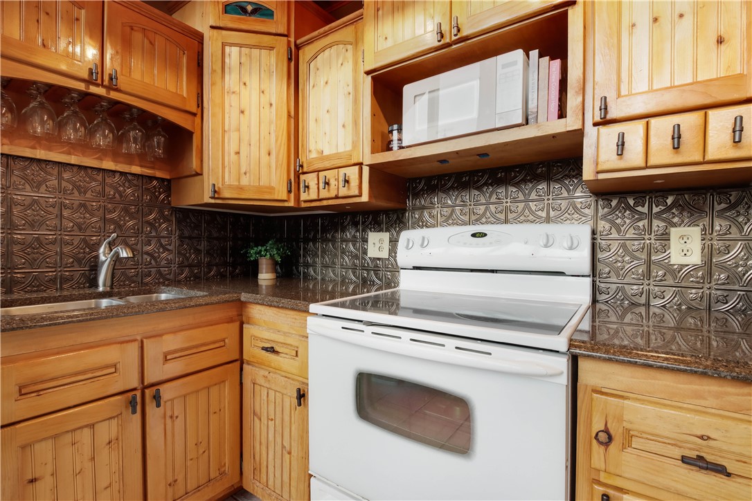 10397 W Litke Drive Property Photo 9