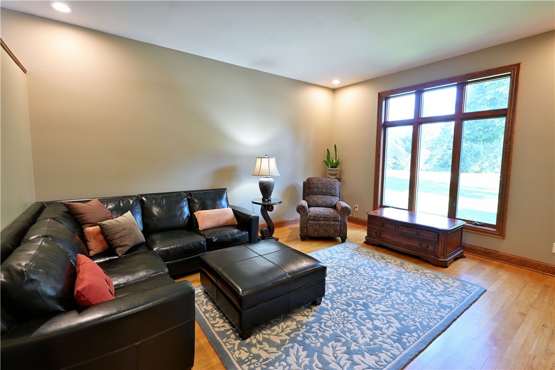 2047 23 11/16 Avenue Property Photo 18