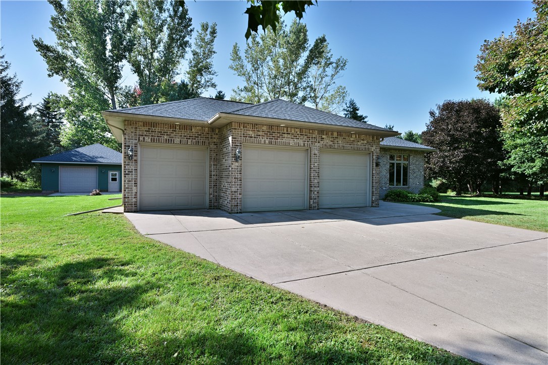 2047 23 11/16 Avenue Property Photo 53