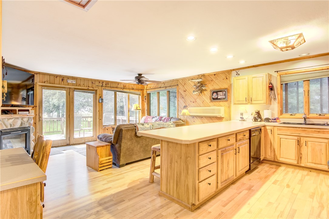 9357 N Dun Rovin Road Property Photo 5