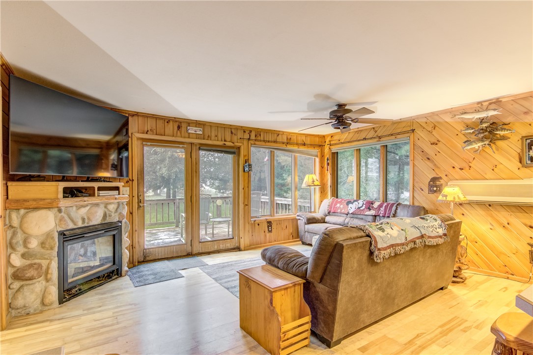 9357 N Dun Rovin Road Property Photo 8