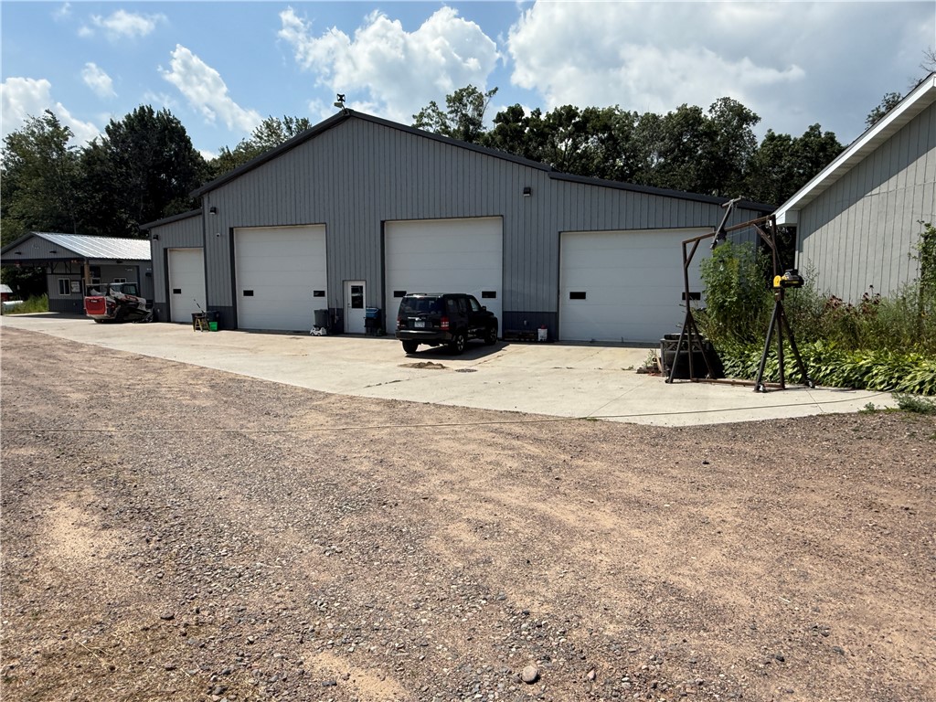 2240 County Highway N Property Photo 3