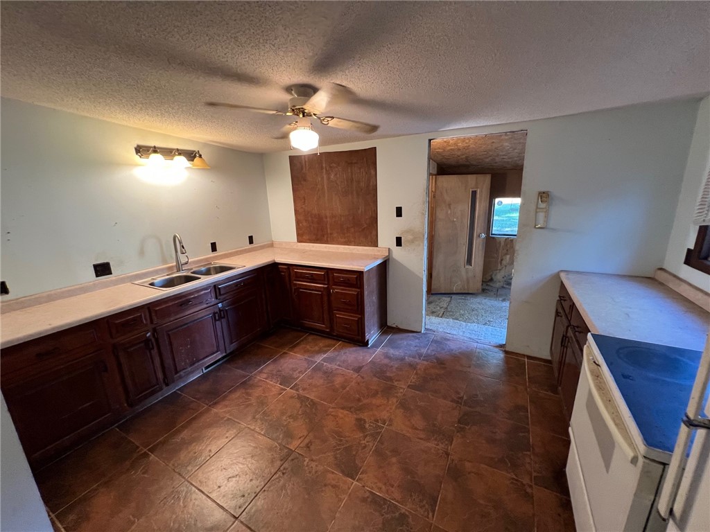 13643 Spaulding Road Property Photo 11