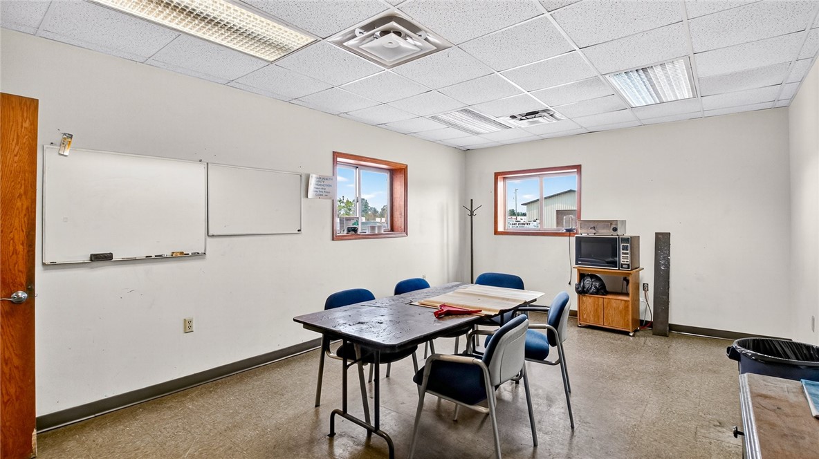 1110 W Center Street Property Photo 17
