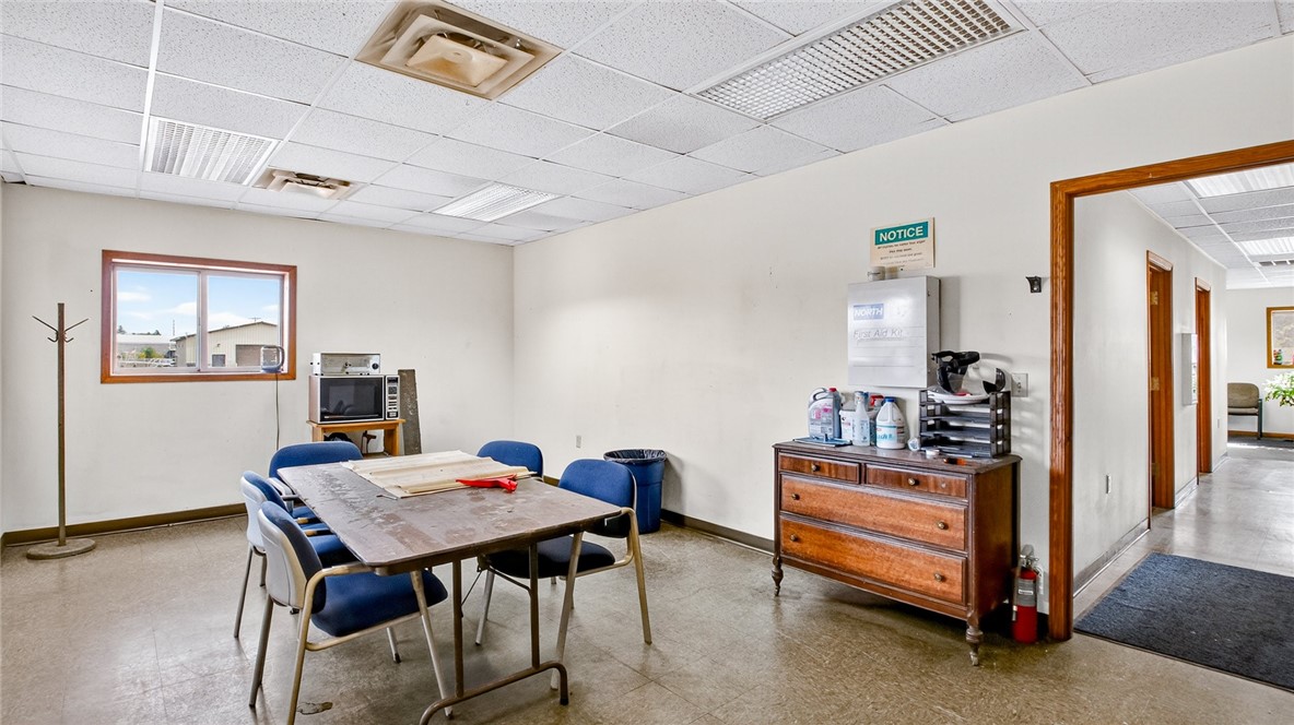 1110 W Center Street Property Photo 18