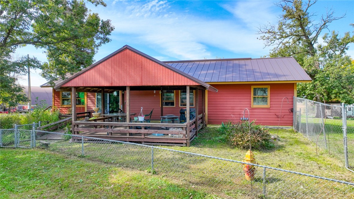 2265 State Highway 87 Property Photo 1