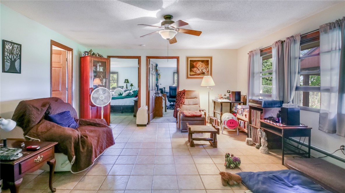 2265 State Highway 87 Property Photo 3