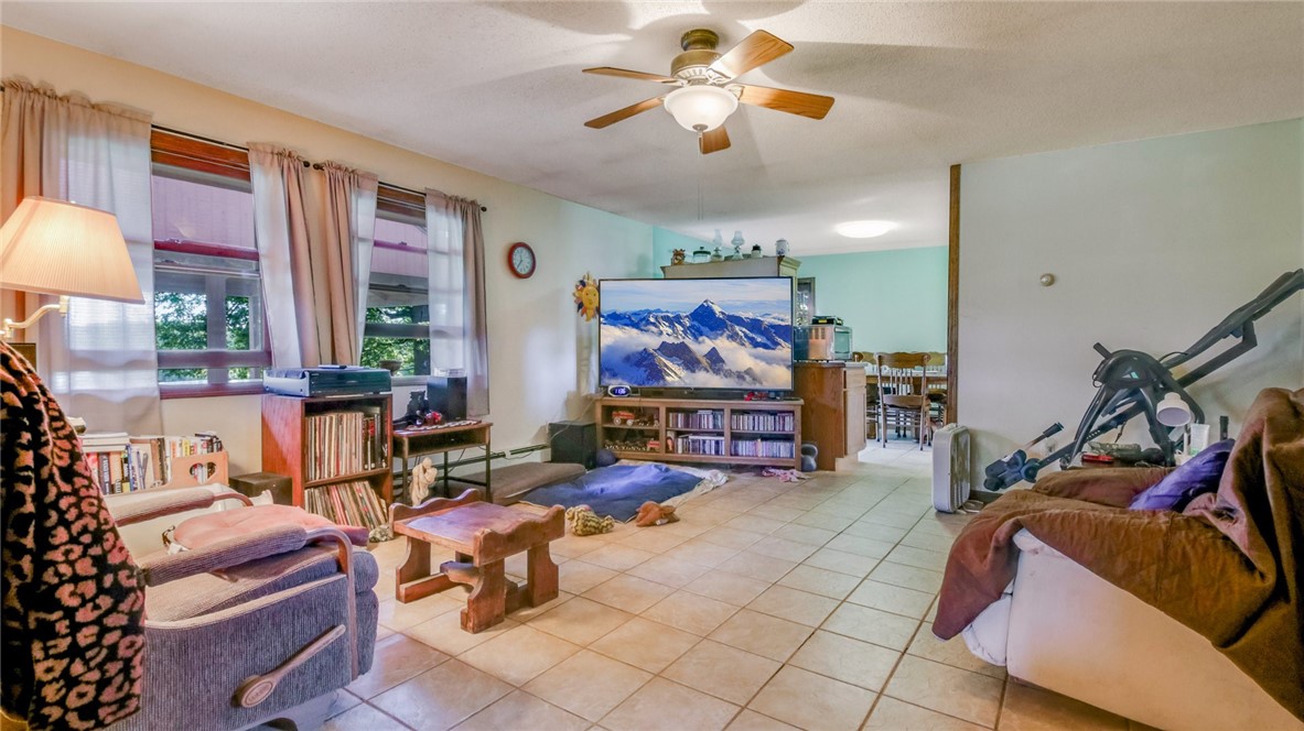 2265 State Highway 87 Property Photo 4