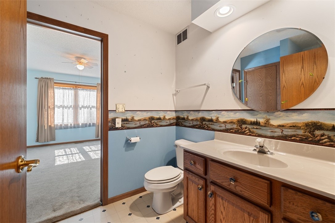 S392 County Road Vv Property Photo 8