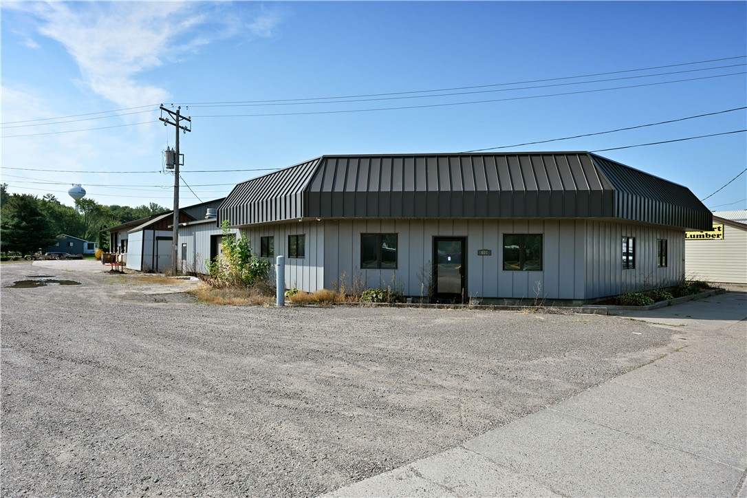 521 Knapp Street Property Photo 4