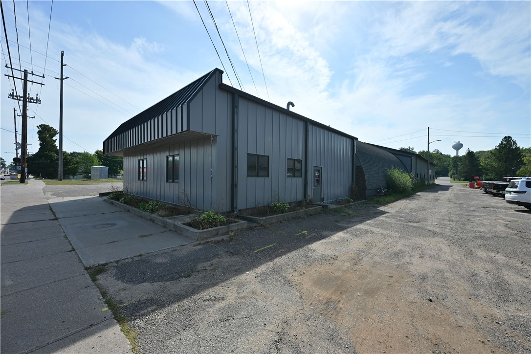 521 Knapp Street Property Photo 12