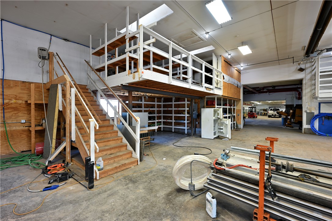 521 Knapp Street Property Photo 17